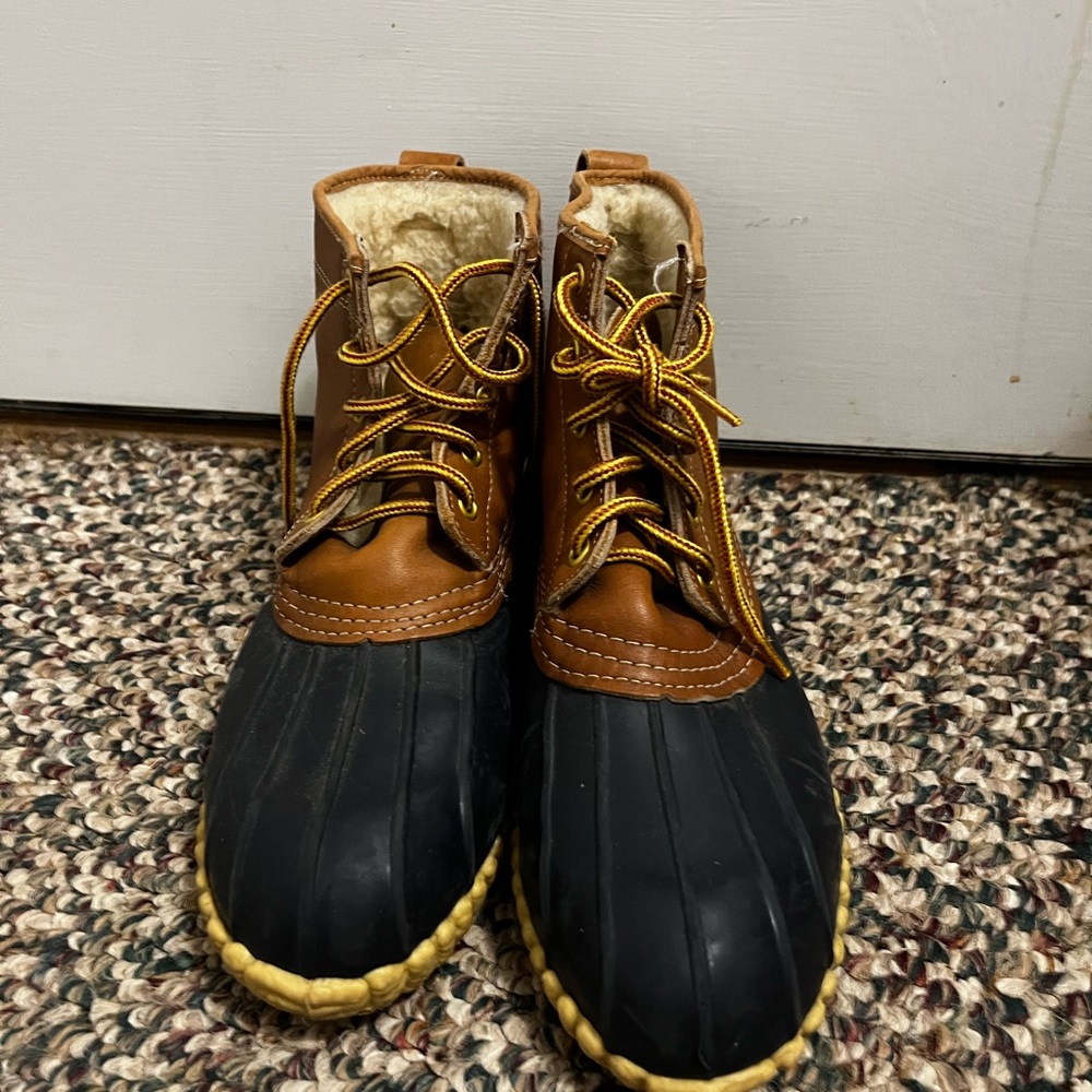 Awesome pair of Sporto duck boots!  They last forever!